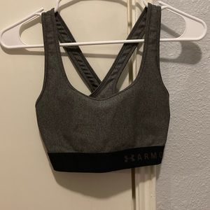 Under Armor compression sports bra, M